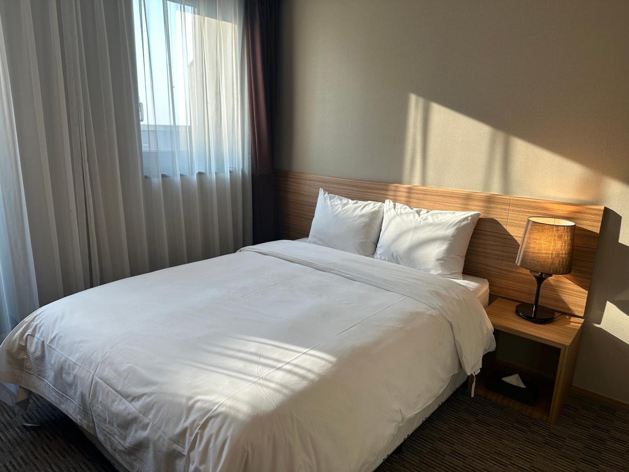 Golden Harbor Hotel Pyeongtaek Bagian luar foto
